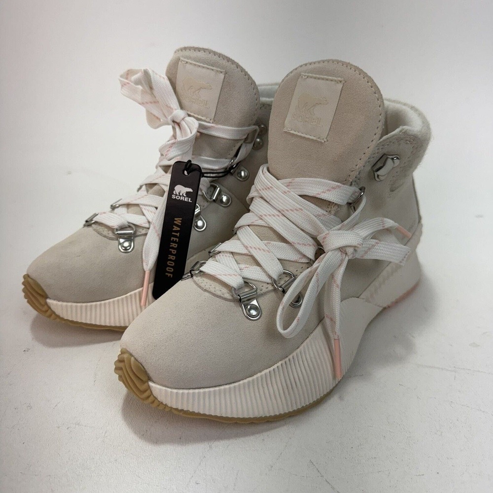 Sorel WMN'S Size 6 Out N About III Conquest Boot/Sneaker Cream Nubuck NL4435-191